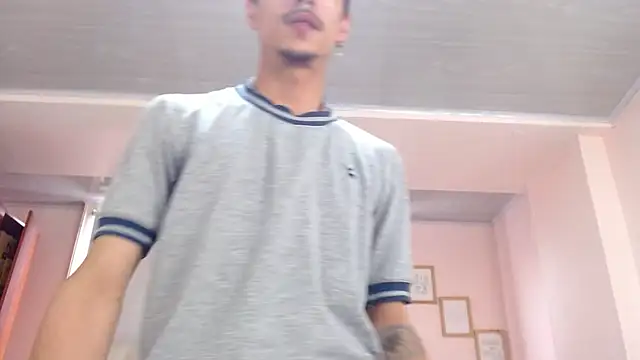 Snapshot of ryan_maxy chatting on 01.21.25 ryan maxy online show from 01.21.25