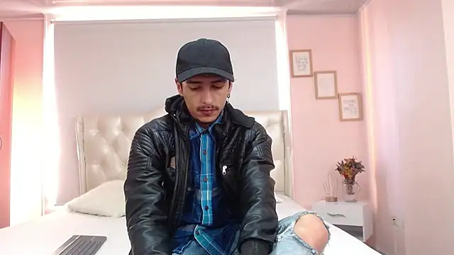 Snapshot of ryan_maxy chatting on 01.22.25 ryan maxy online show from 01.22.25