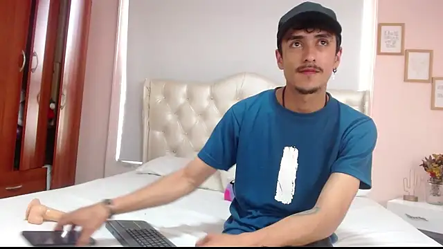 Snapshot of ryan_maxy chatting on 01.25.25 ryan maxy online show from 01.25.25