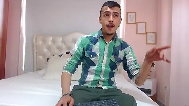 Snapshot of ryan_maxy chatting on 01.30.25 ryan maxy online show from 01.30.25