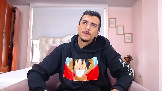 Snapshot of ryan_maxy chatting on 03.10.25 ryan maxy online show from 03.10.25