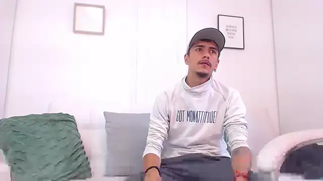 Snapshot of ryan_maxy chatting on 03.21.25 ryan maxy online show from 03.21.25