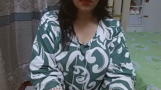 Lovelywife786 online show from 09.12.25