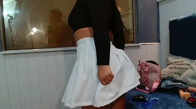 EmilyQueen3x online show from 02.23.25