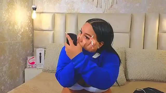 EmilyQueen3x online show from 04.29.26