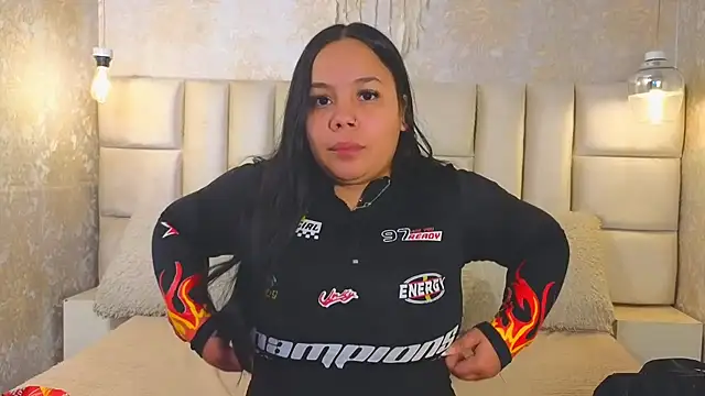 EmilyQueen3x online show from 06.07.26