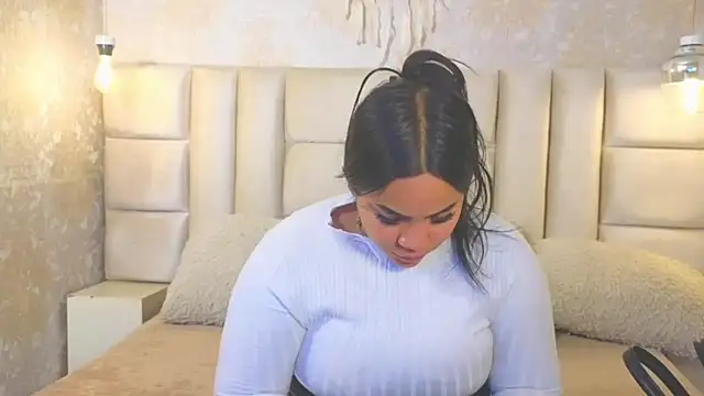EmilyQueen3x online show from 07.25.26