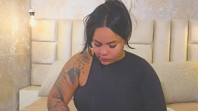 EmilyQueen3x online show from 08.03.26