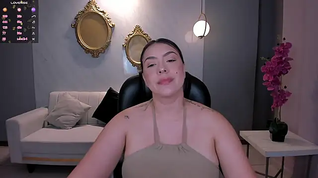 Snapshot of MartinnaBonnet chatting on 02.23.25 MartinnaBonnet online show from 02.23.25