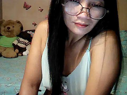 Mia Rein online show from 04.30.26