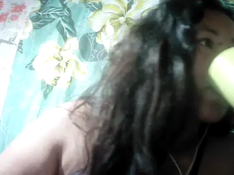 Snapshot of Sexyhorney4u chatting on 02.21.25 Sexyhorney4u online show from 02.21.25