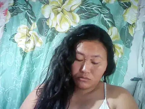 Snapshot of Sexyhorney4u chatting on 03.20.25 Sexyhorney4u online show from 03.20.25