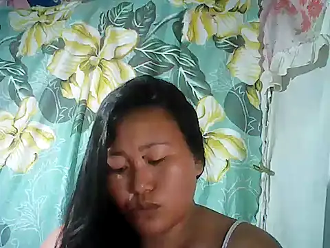 Snapshot of Sexyhorney4u chatting on 09.18.25 Sexyhorney4u online show from 09.18.25