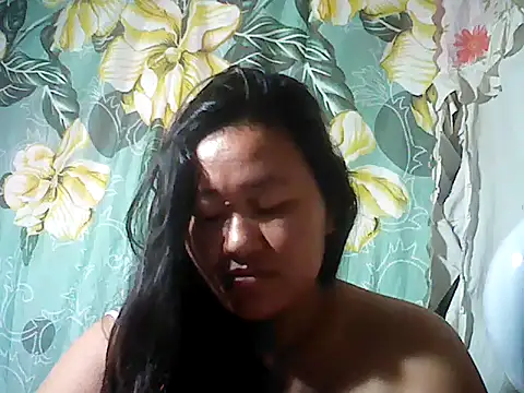 Snapshot of Sexyhorney4u chatting on 10.18.25 Sexyhorney4u online show from 10.18.25