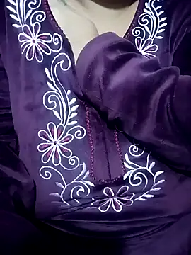 Snapshot of Pyarimoto chatting on 02.20.25 Pyarimoto online show from 02.20.25