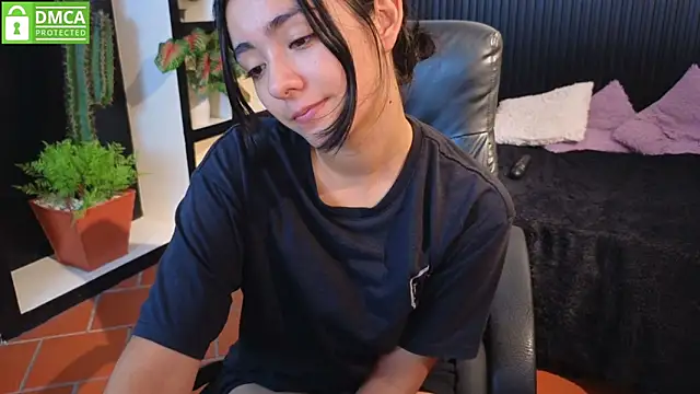 Ivy Gail online show from 11.07.25