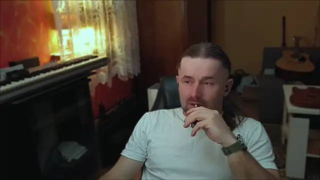 Mosiadz1975 online show from 02.12.25