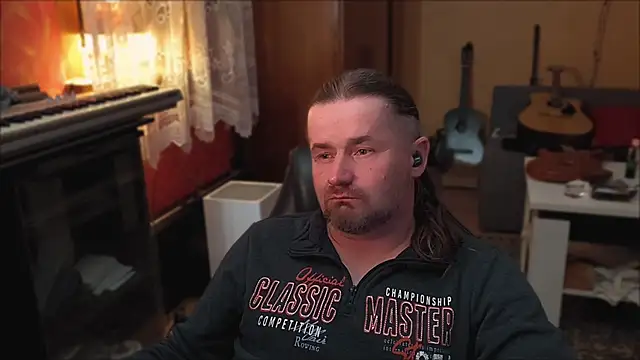 Mosiadz1975 online show from 02.24.25