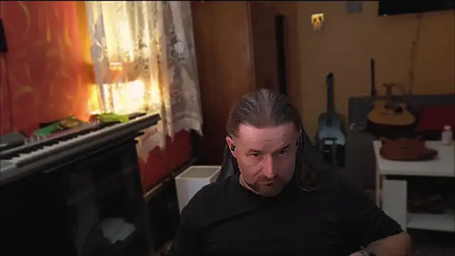Mosiadz1975 online show from 03.03.25