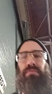 Snapshot of mak_bain chatting on 12.02.24 mak bain online show from 12.02.24