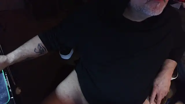 Snapshot of Drake_DVamp chatting on 03.20.25 Drake DVamp online show from 03.20.25