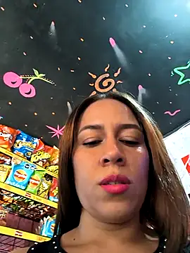 Snapshot of Nanybaker95 chatting on 12.13.25 Nanybaker95 online show from 12.13.25