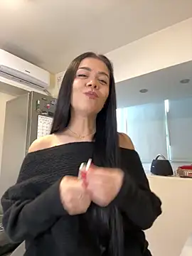 Snapshot of denise_k chatting on 10.02.25 denise k online show from 10.02.25