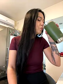 Snapshot of denise_k chatting on 10.20.25 denise k online show from 10.20.25