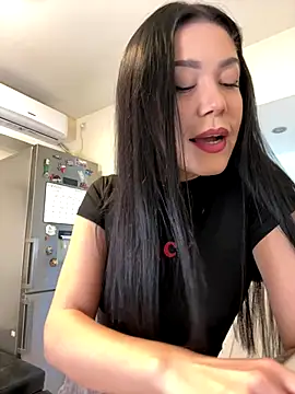 Snapshot of denise_k chatting on 11.02.25 denise k online show from 11.02.25