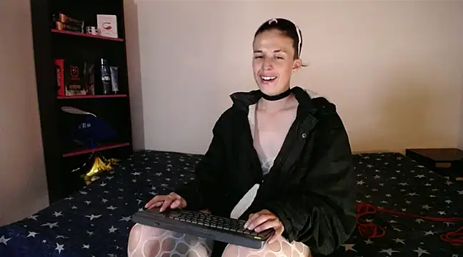 Snapshot of Cocain_Atenea chatting on 02.09.25 Cocain Atenea online show from 02.09.25