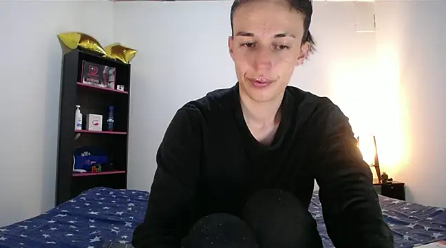 Snapshot of Cocain_Atenea chatting on 02.14.25 Cocain Atenea online show from 02.14.25