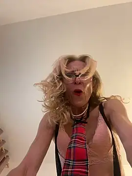 adella13 online show from 12.14.24