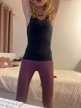 adella13 online show from 02.20.25