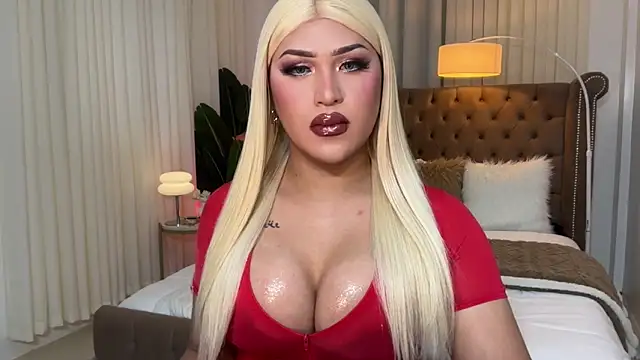 Your Majesty Tyra online show from 03.10.25