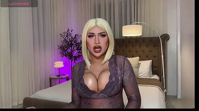Your Majesty Tyra online show from 05.02.26