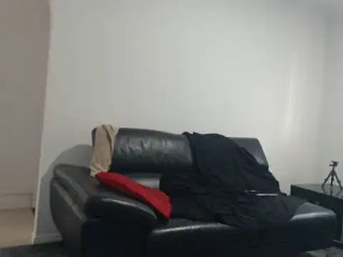 Snapshot of shhhoot73 chatting on 12.29.24 shhhoot73 online show from 12.29.24