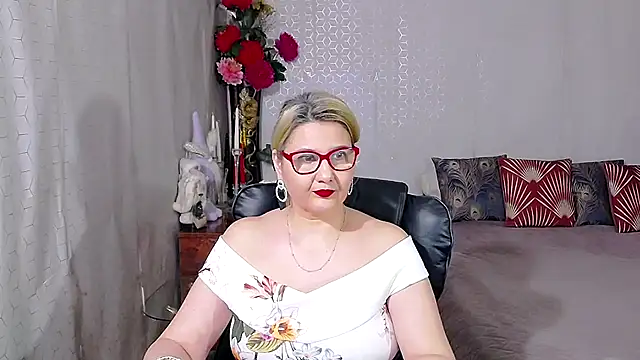 LucilleFenlys online show from 02.11.26