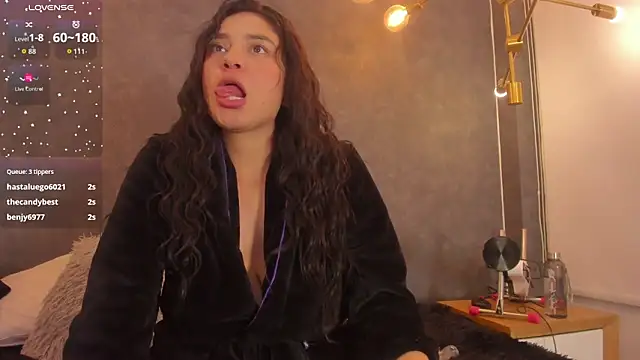 Snapshot of dayra_angels chatting on 04.11.26 dayra angels online show from 04.11.26