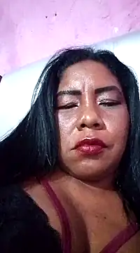 Snapshot of rosmery-navarro chatting on 12.07.24 rosmery-navarro online show from 12.07.24