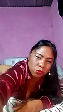 Snapshot of rosmery-navarro chatting on 02.04.25 rosmery-navarro online show from 02.04.25