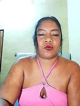 Snapshot of rosmery-navarro chatting on 10.14.25 rosmery-navarro online show from 10.14.25