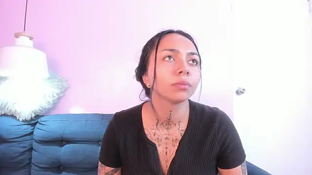 miss soffi  online show from 07.25.26