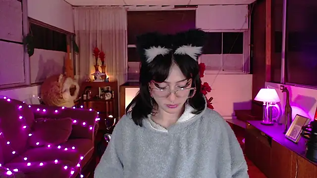 Aquamarinebubble online show from 10.29.25