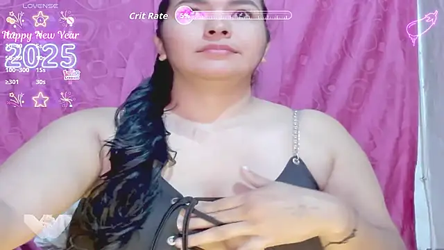 Snapshot of sophiie_93 chatting on 11.29.25 sophiie 93 online show from 11.29.25