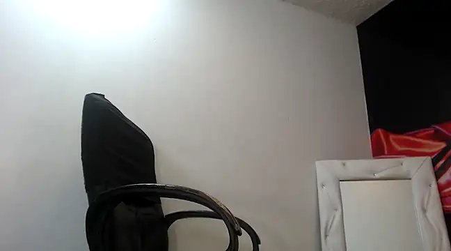 Hana    online show from 03.21.25