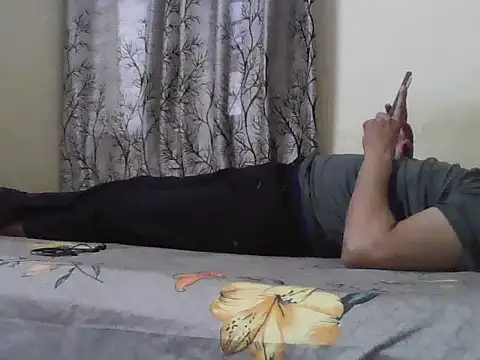 Snapshot of Desi_Rider_Aadi chatting on 10.22.25 Desi Rider Aadi online show from 10.22.25