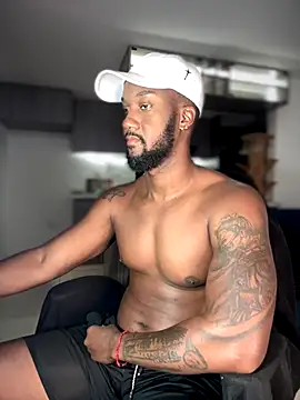 blackdrey18 online show from 10.16.25