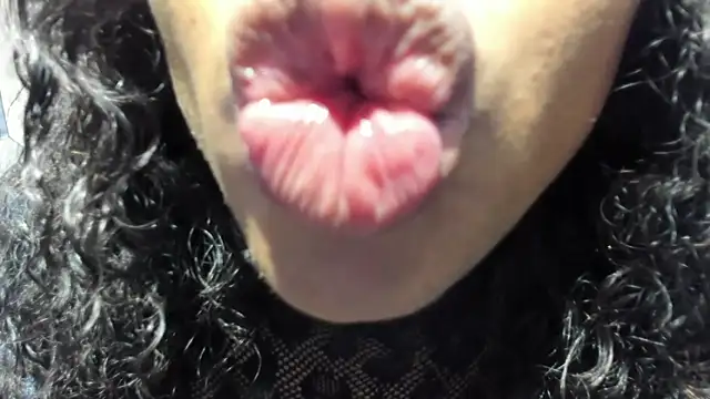 Niyirey1 online show from 04.28.26