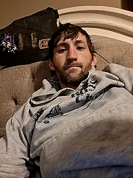 Snapshot of lewis7869 chatting on 12.01.25 lewis7869 online show from 12.01.25