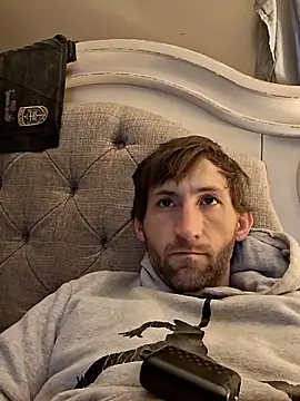 Snapshot of lewis7869 chatting on 12.03.25 lewis7869 online show from 12.03.25